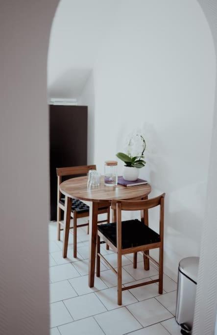 Apartment 3-zimmer-wohnung Im Herzen Von Ruettenscheid Essen